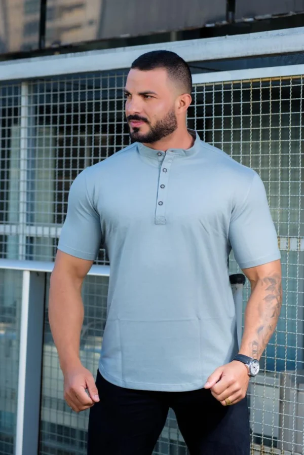 Bata Masculina Gola Padre Manga Curta Cinza